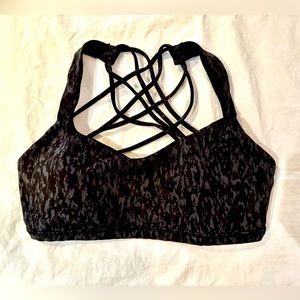 Lululemon Free to Be Wild Sports Bra - Size 4